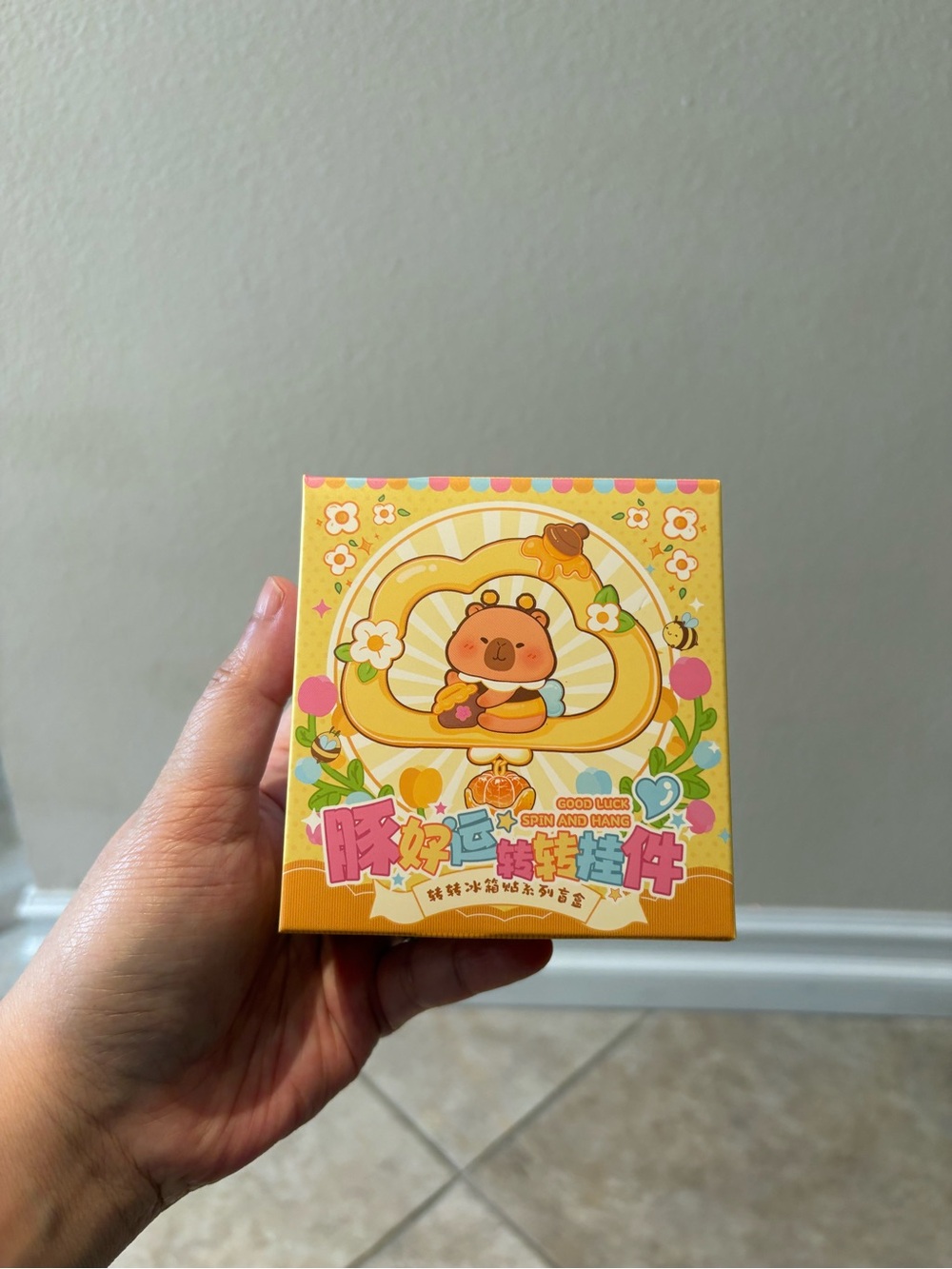 Good luck Capibara rotating pendant blind box.